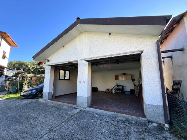 Bifamiliare in vendita a Riccò del Golfo di Spezia