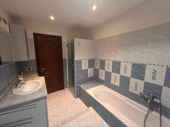 Casa singola in affitto a Riccò del Golfo di Spezia