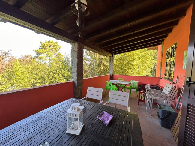 Casa singola in affitto a Riccò del Golfo di Spezia