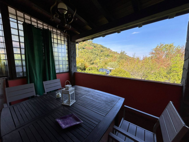 Casa singola in affitto a Riccò del Golfo di Spezia