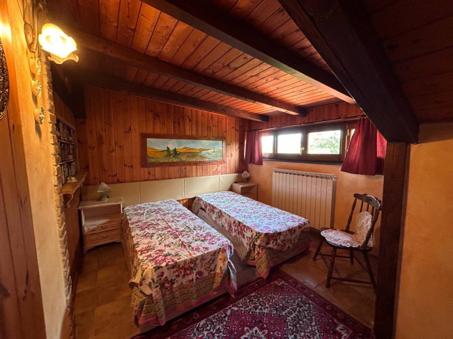 Casa singola in affitto a Riccò del Golfo di Spezia