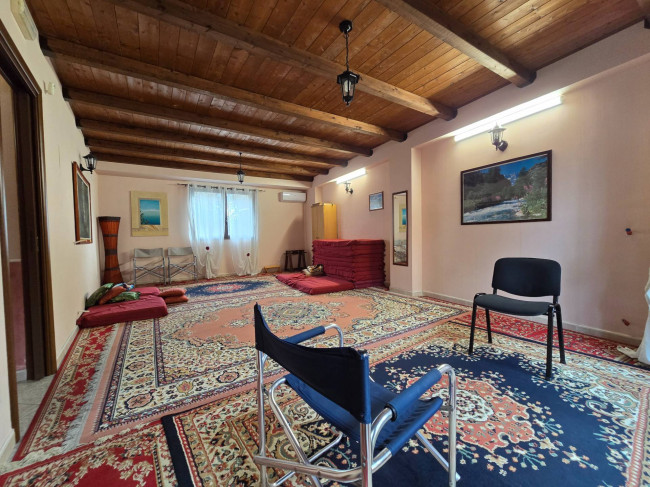 Semindipendente in vendita a Catania