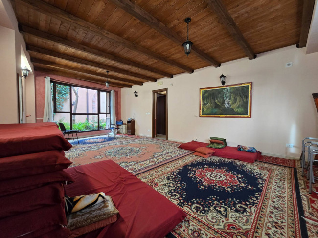 Semindipendente in vendita a Catania