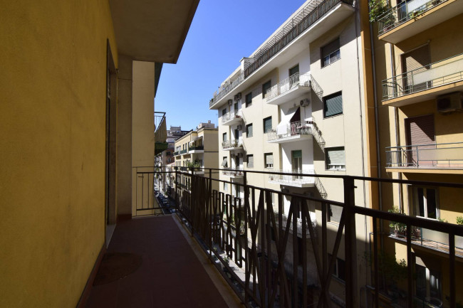 Appartamento Quadrilocale in affitto a Catania