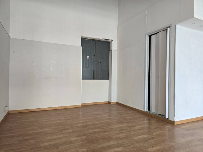 Locale commerciale in affitto a Catania