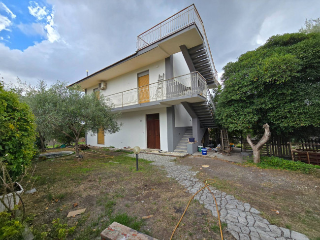 Villa in vendita a Mascalucia