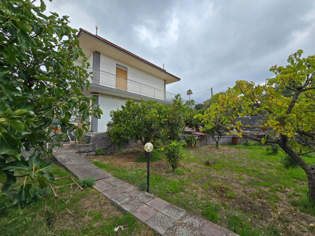 Villa in vendita a Mascalucia