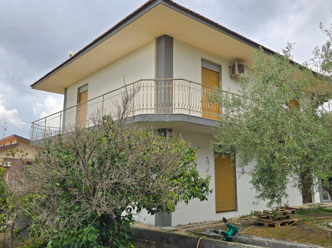 Villa in vendita a Mascalucia