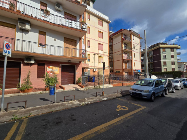 Appartamento Quadrilocale in vendita a Gravina di Catania