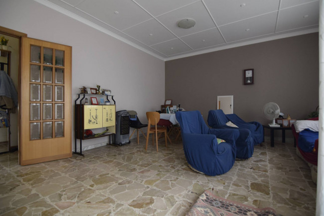 Appartamento Quadrilocale in vendita a Gravina di Catania