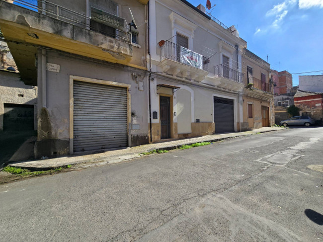 Casa singola in vendita a Lentini