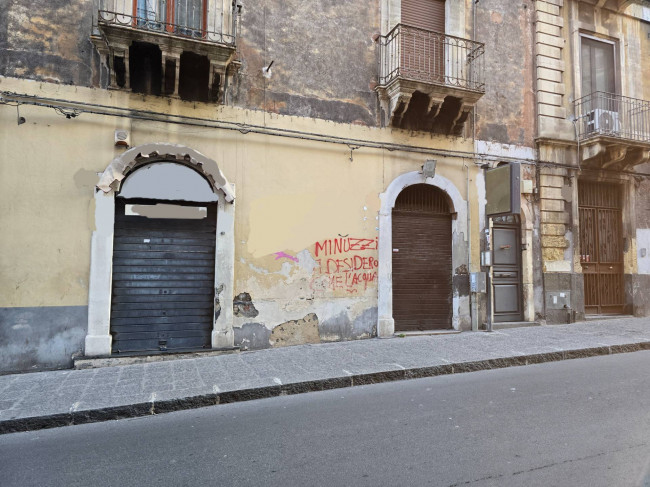 Appartamento Quadrilocale in vendita a Catania