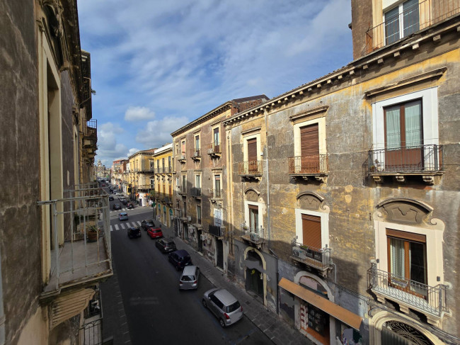Appartamento Quadrilocale in vendita a Catania