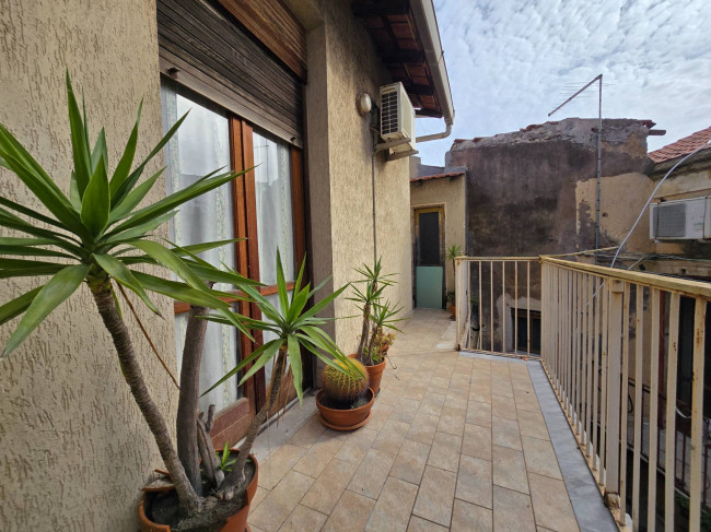 Appartamento Quadrilocale in vendita a Catania