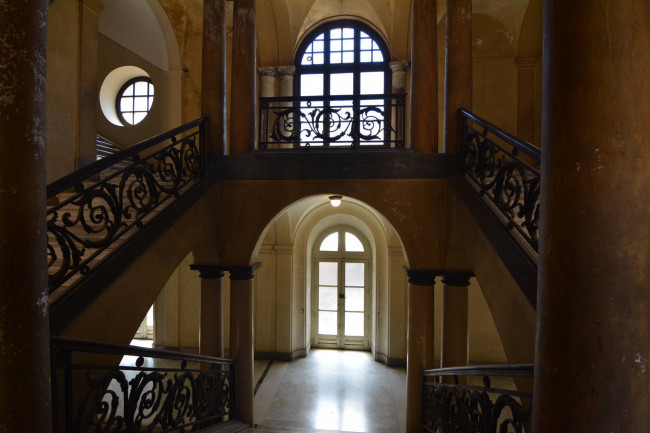 Appartamento Quadrilocale in vendita a Catania