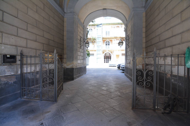 Appartamento Quadrilocale in vendita a Catania