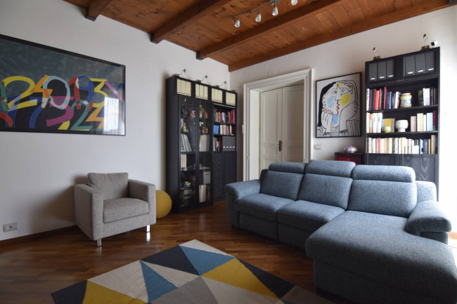 Appartamento Quadrilocale in vendita a Catania