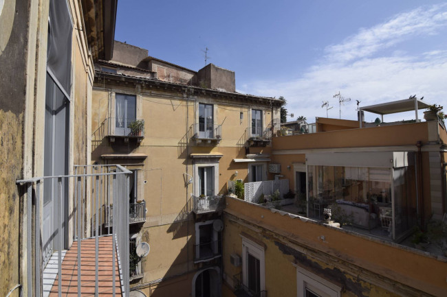 Appartamento Quadrilocale in vendita a Catania