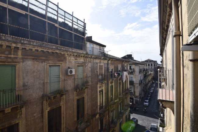 Appartamento Quadrilocale in vendita a Catania