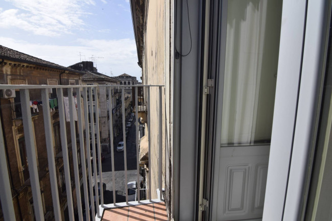 Appartamento Quadrilocale in vendita a Catania
