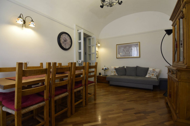 Appartamento Quadrilocale in vendita a Catania