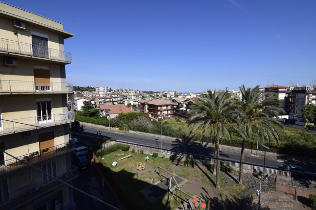 Appartamento Trilocale in affitto a Gravina di Catania