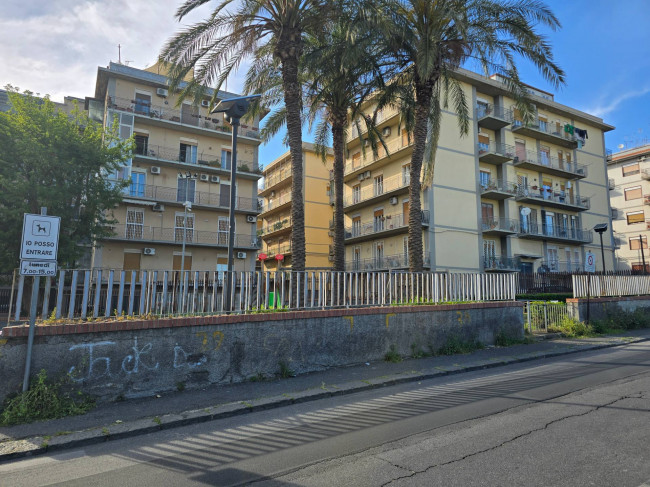 Appartamento Trilocale in affitto a Gravina di Catania