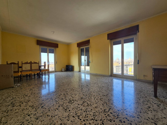 Appartamento Trilocale in affitto a Catania