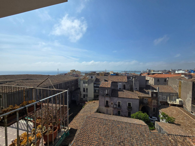 Appartamento Trilocale in affitto a Catania
