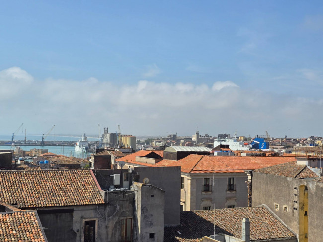 Appartamento Trilocale in affitto a Catania