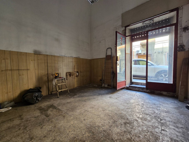 Locale commerciale in vendita a Catania