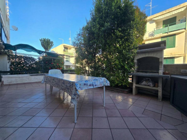 Zona mare - Appartamento in vendita a Augusta