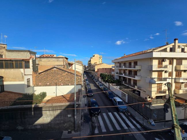 Appartamento Quadrilocale in vendita a Catania