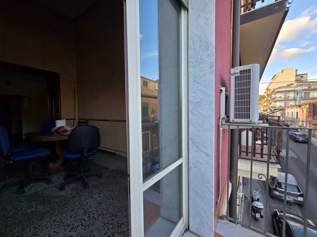 Appartamento Quadrilocale in vendita a Catania