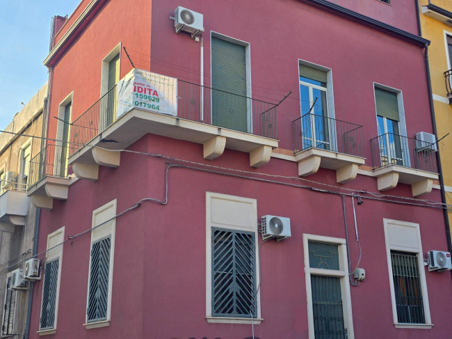 Appartamento Quadrilocale in vendita a Catania