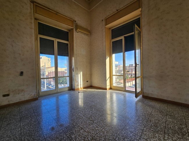 Appartamento Quadrilocale in vendita a Catania