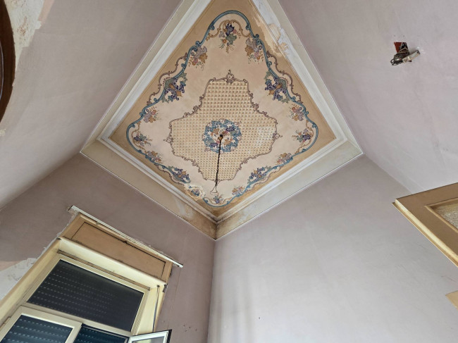 Appartamento Quadrilocale in vendita a Catania