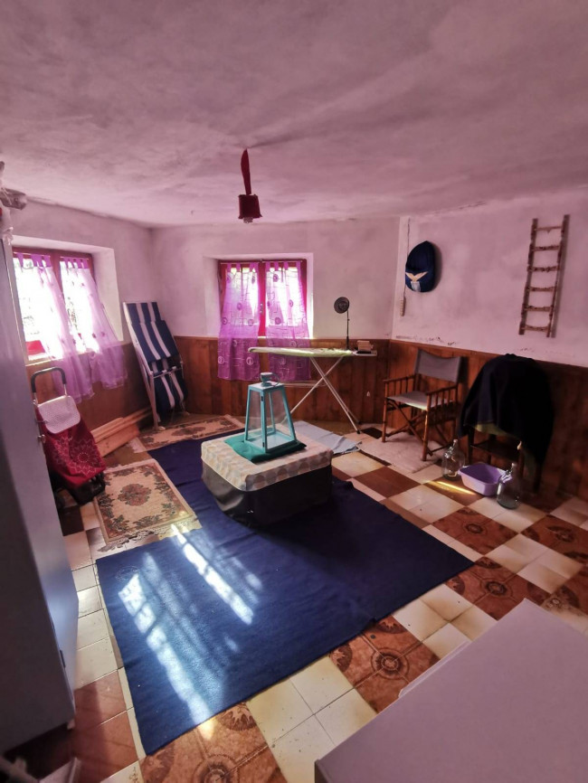 Casa singola in vendita a Baschi