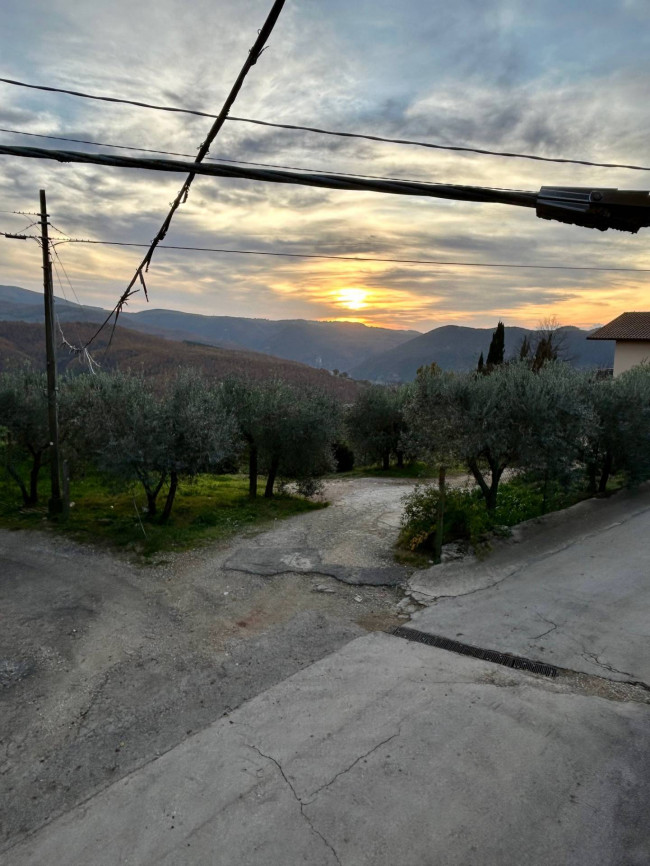 Villetta Bifamiliare in vendita a Todi