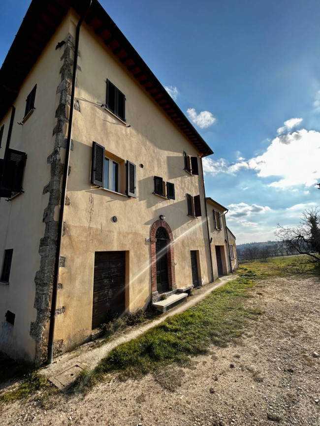 Rustico in vendita a Massa Martana