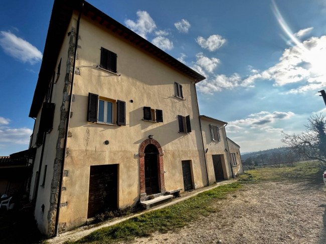 Rustico in vendita a Massa Martana