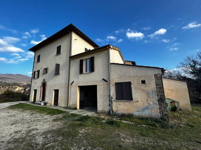 Rustico in vendita a Massa Martana