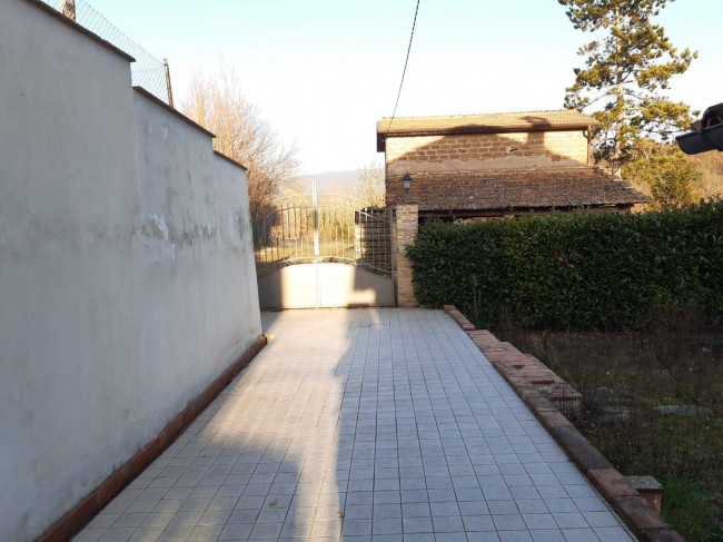 Villette a schiera in vendita a Todi