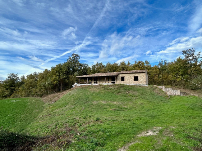 Rustico in vendita a Massa Martana