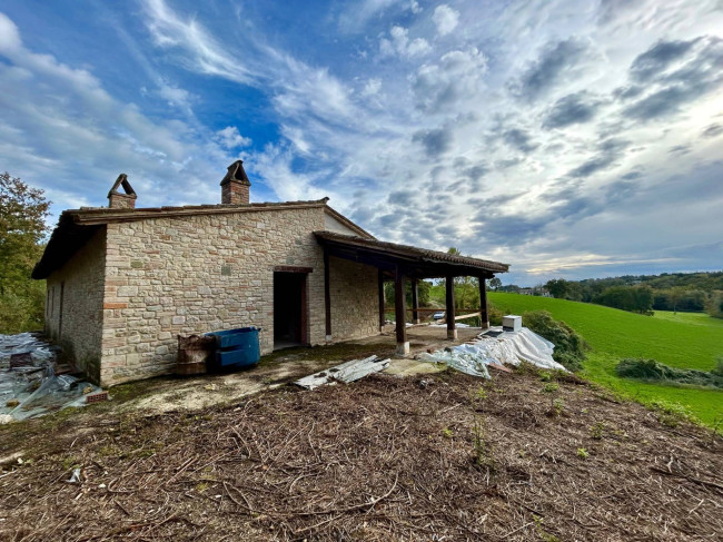 Rustico in vendita a Massa Martana