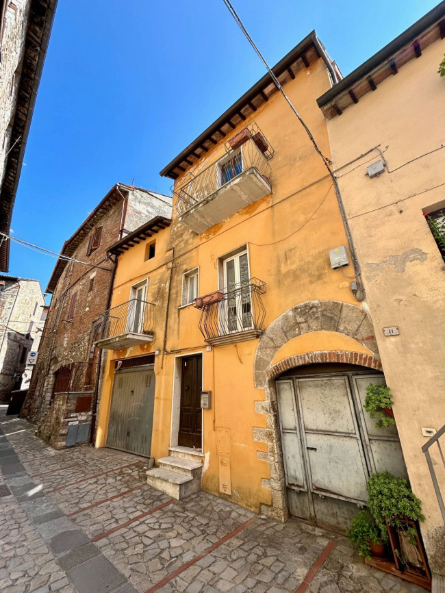 Appartamento in vendita a Todi