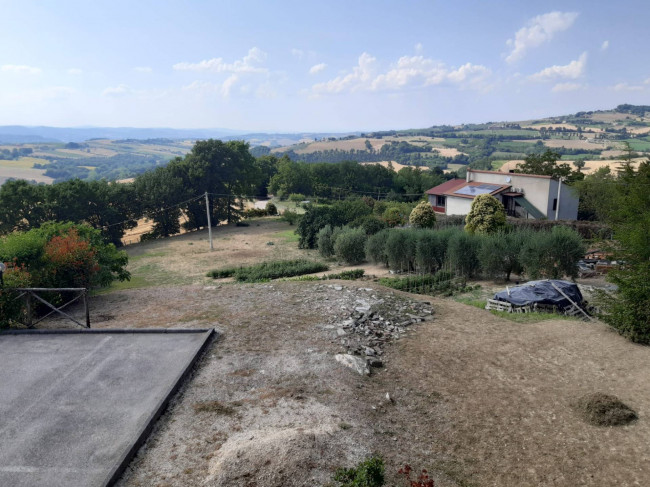 Terreno edificabile in vendita a Todi