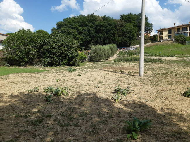 Terreno edificabile in vendita a Todi