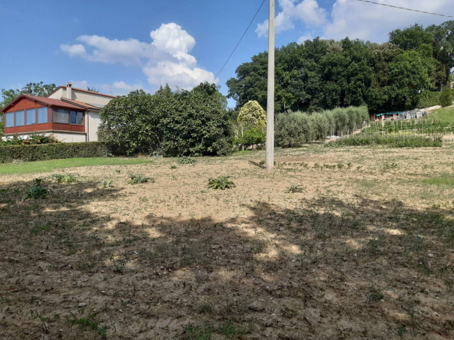 Terreno edificabile in vendita a Todi