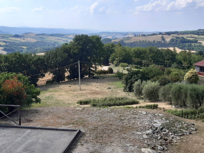 Terreno edificabile in vendita a Todi